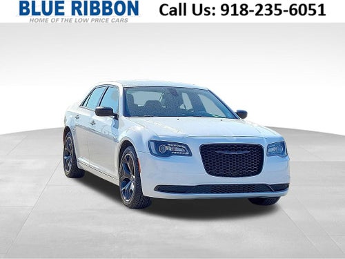 2023 Chrysler 300 Touring