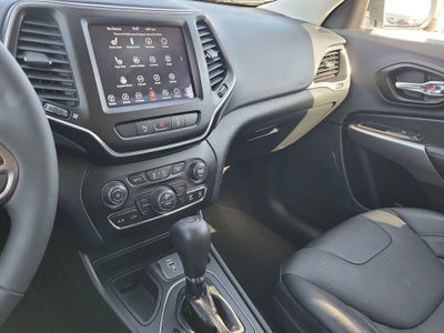 2022 Jeep Cherokee Latitude Lux