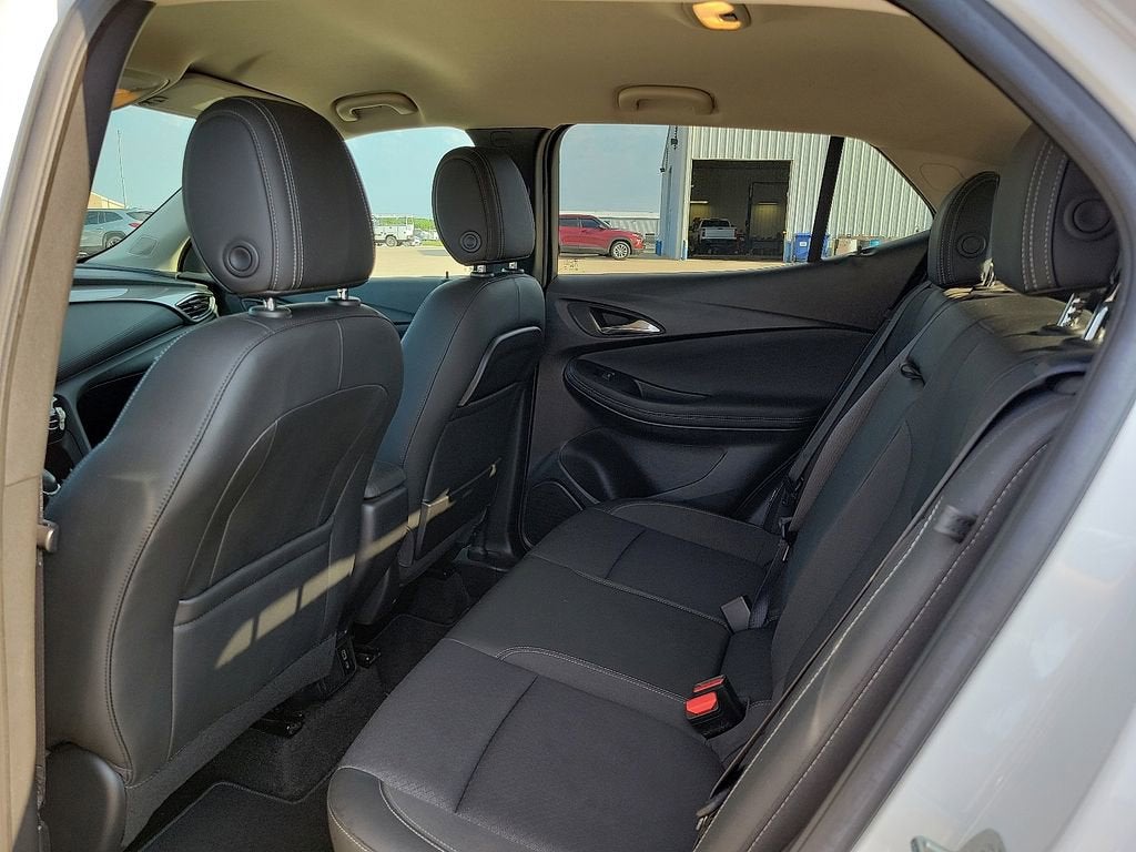 2022 Buick Encore GX Select